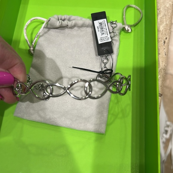 BCBG Choker Necklace NWT - Picture 3 of 3